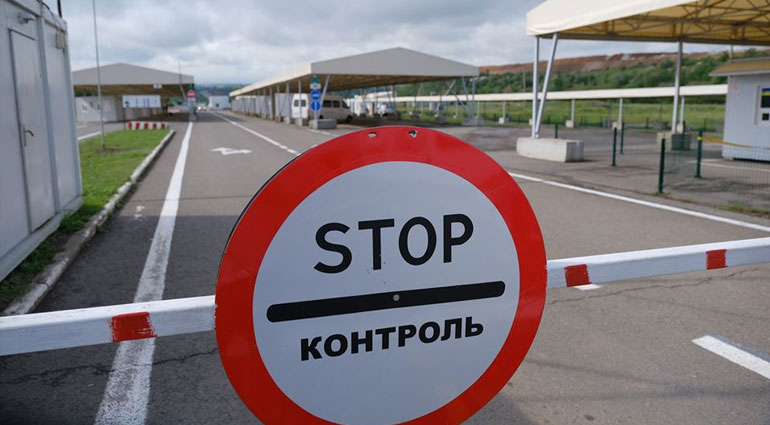 Работают три КПВВ: Ситуация на блокпостах Донбасса