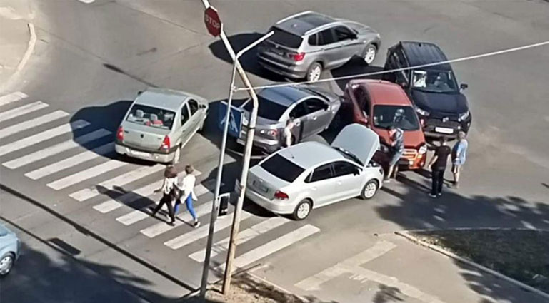 В Краматорске столкнулись четыре автомобиля