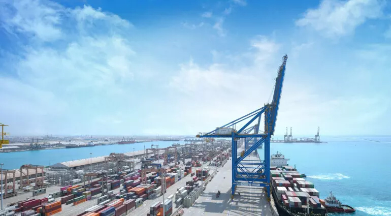 Дилеры перестали поставлять автомобили из Арабских эмиратов