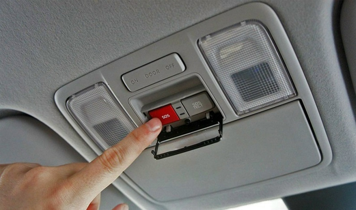 Обязательное оснащение ввозимых машин кнопками SOS отложено