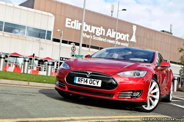 Электроседан Tesla Model S снова назван лучшим автомобилем
