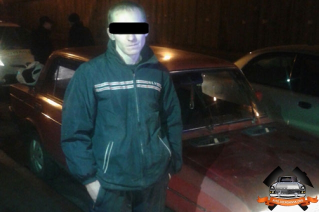 В Киеве пьяный водитель сбил полицейского и протащил на капоте