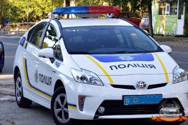 На Донбассе расстреляли полицейского и забрали его авто