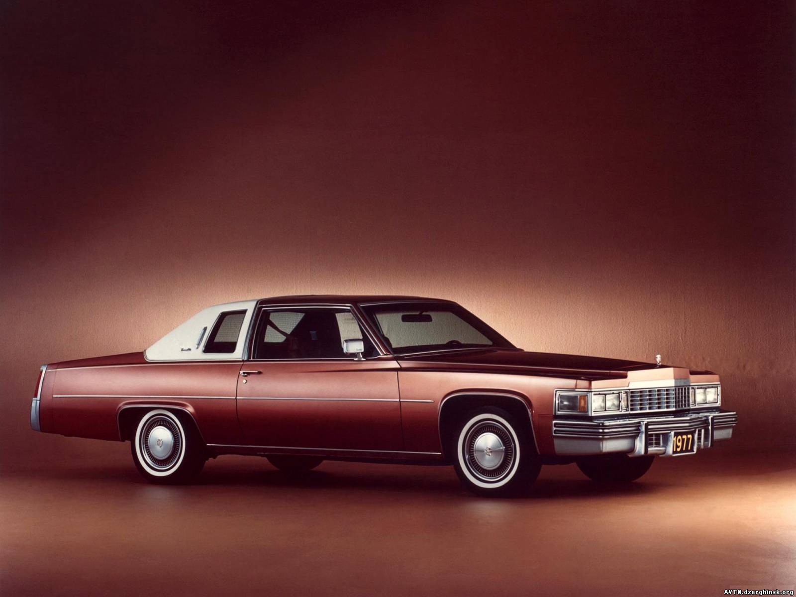 056. Cadillac Coupe Deville  1977