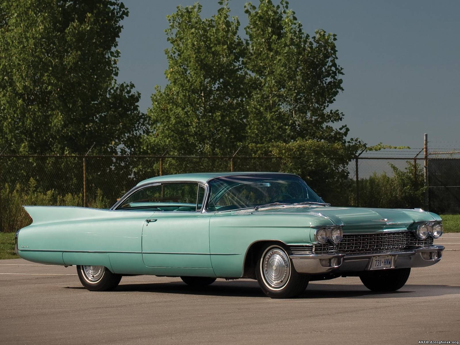 076. Cadillac Sixty-Two Coupe DeVille 1960