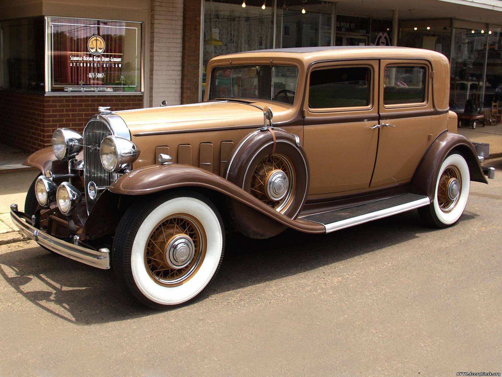 010. Buick Chuck Bidwell’s custom-bodied 1932 90 Series T...