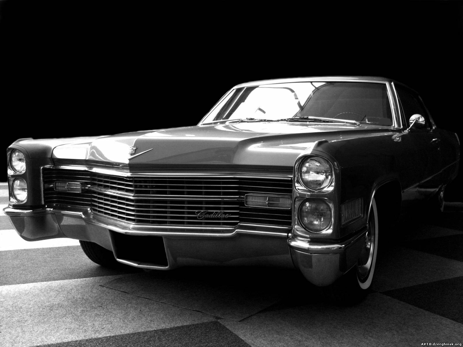 055. Cadillac Coupe deVille 1966
