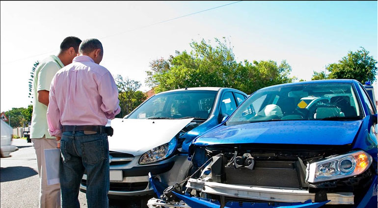 Куда девать автомобиль после аварии: дельные и прибыльные советы